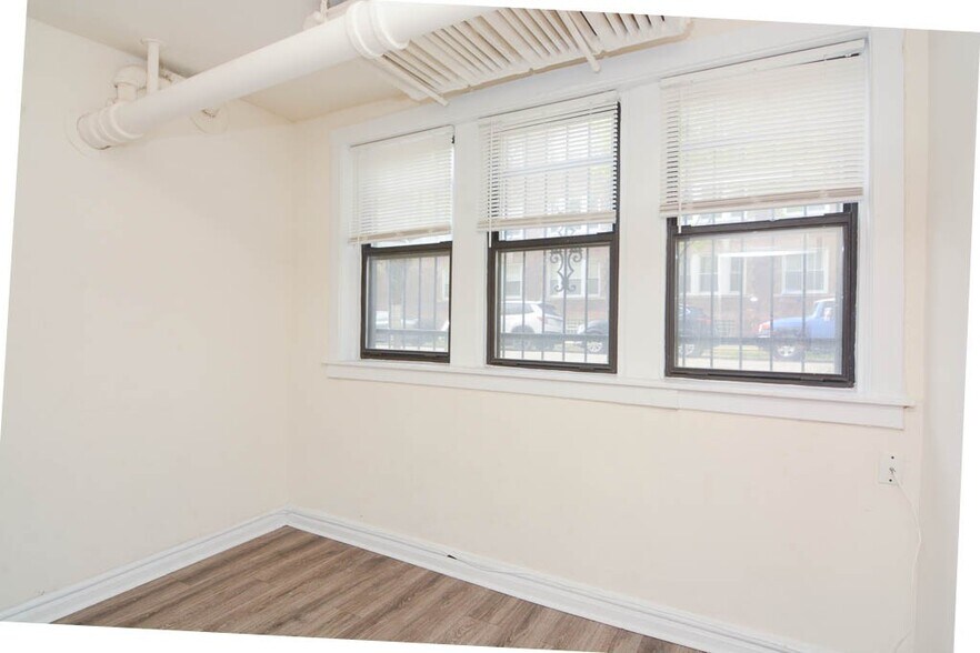 Building Photo - 1532 N Kedzie Ave