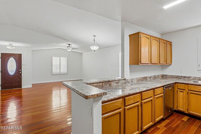 Building Photo - 7362 Mesquite Sun Ln