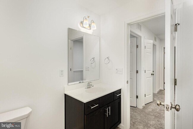 Building Photo - 7841 Briarwood Dr