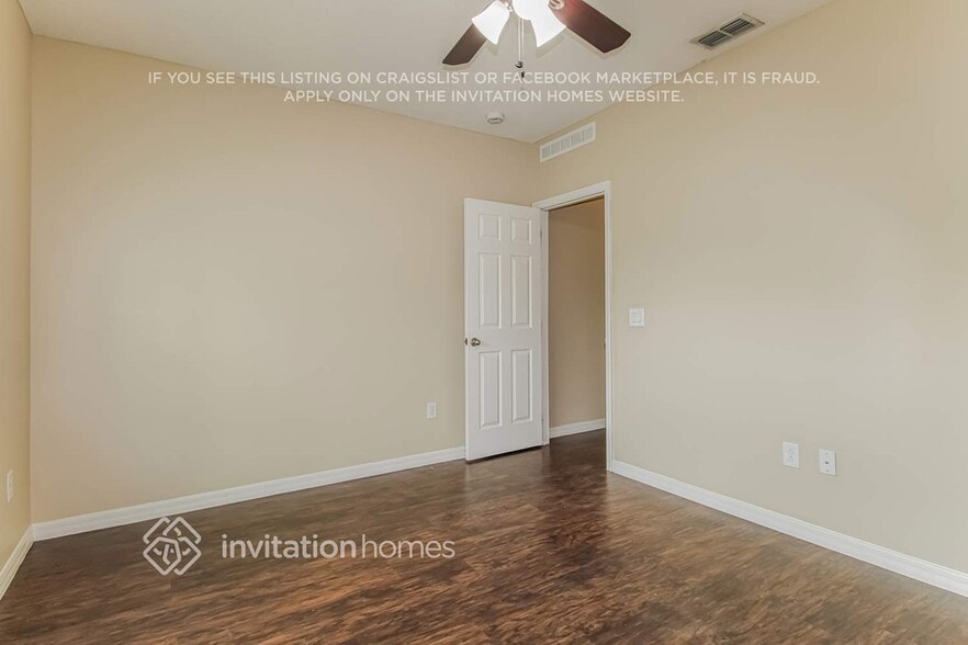 Building Photo - 6233 Radford St