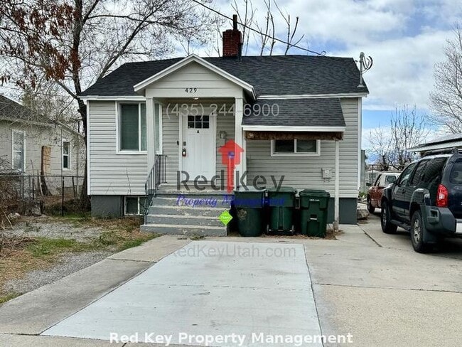 Building Photo - REMODELED Unit B