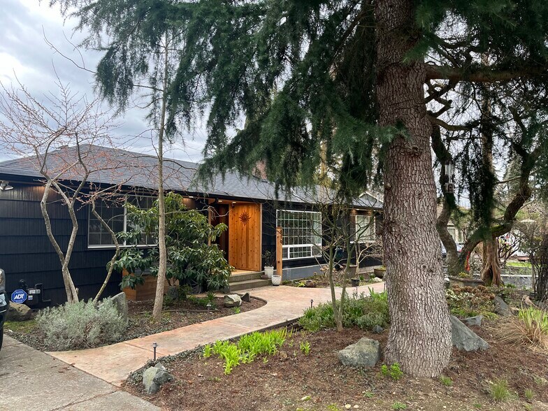 Building Photo - 419 Contra Costa Ave