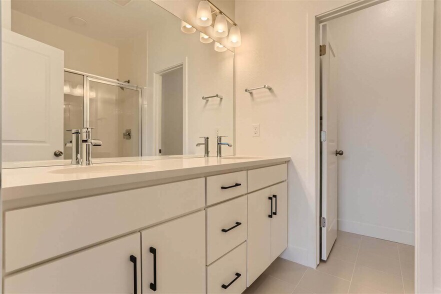 Building Photo - 2748 W 68th Ave