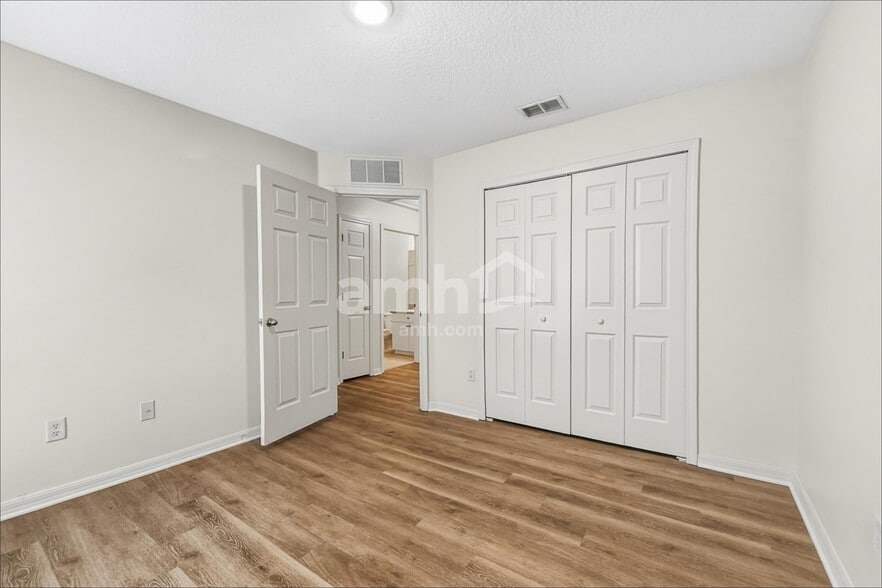 Building Photo - 3348 Clover Blossom Cir