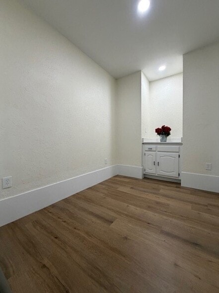 Building Photo - 108 Amory Dr