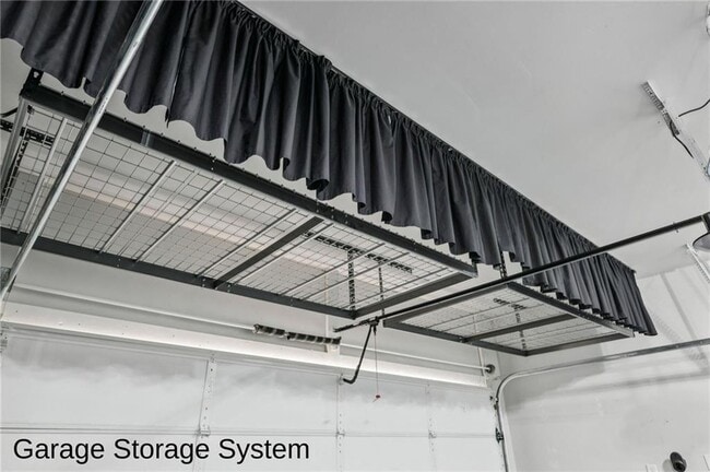 Building Photo - 2090 Emmet Pk Ln