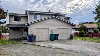 Building Photo - 1212 22nd St NE