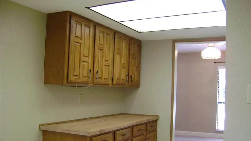 Building Photo - 3725 Walnut Dr