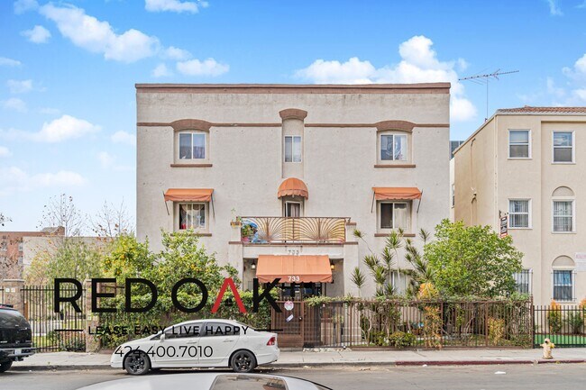 Building Photo - 733 S Coronado St