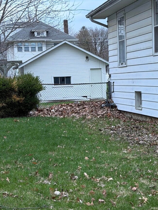 Building Photo - 1704 California Ave