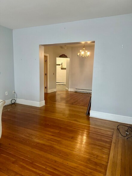 Primary Photo - 15 Jenkins St