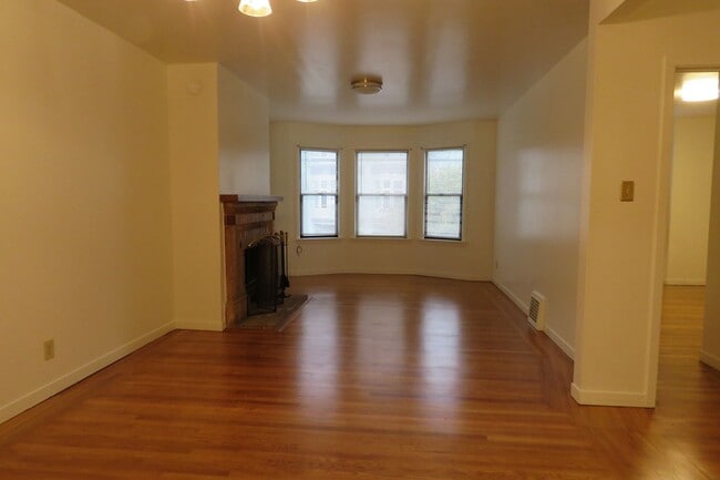 Building Photo - Cow Hollow - 2 Bedroom Flat