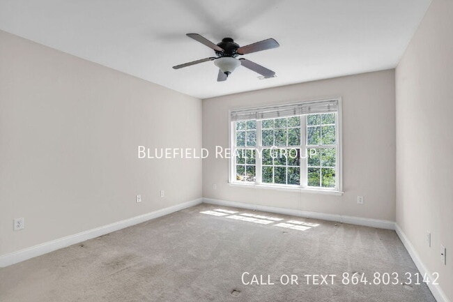 Building Photo - 343 Rhapsody Ln