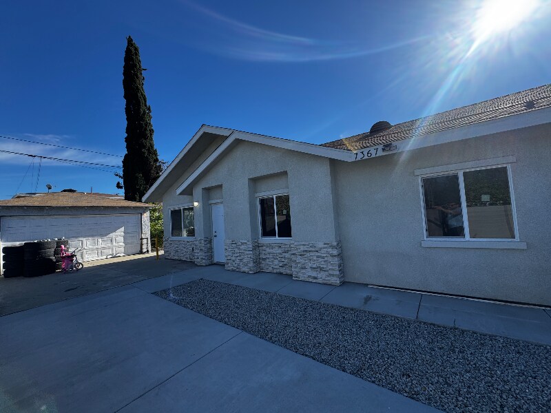 Building Photo - 7367 Golondrina Dr