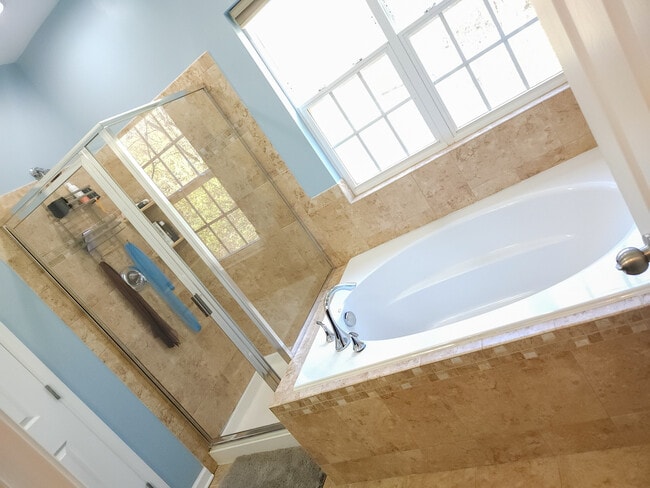 Building Photo - 12713 Rustic Rock Ln