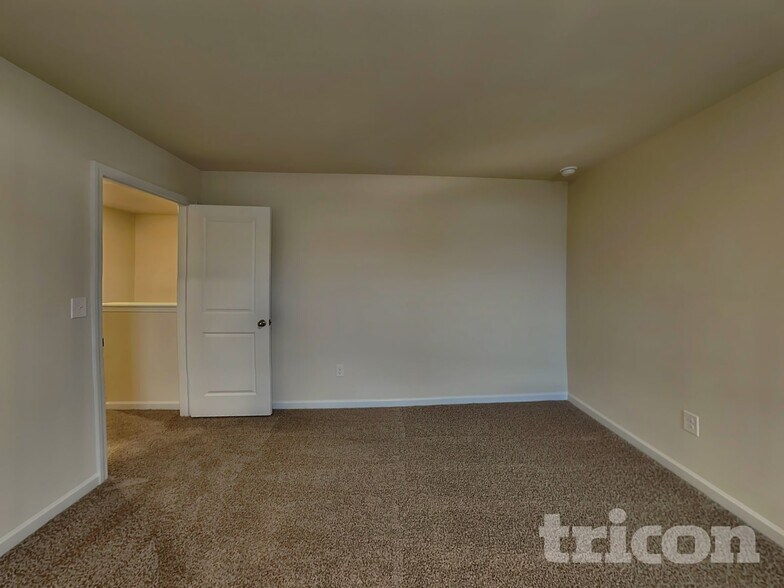 Building Photo - 1505 Big Bud Ln