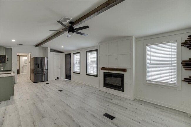 Building Photo - 3685 Fir Dr