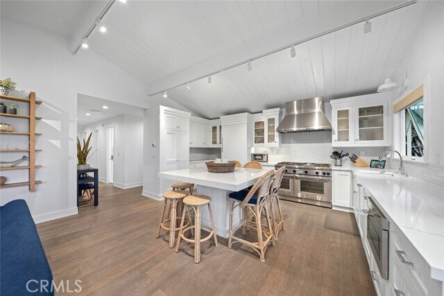 Building Photo - 45 Emerald Bay