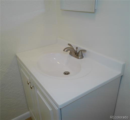 Building Photo - 2110 Glenn Summer Rd