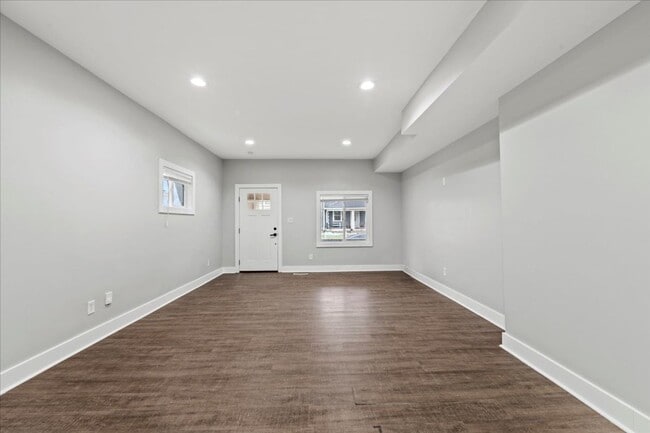 Building Photo - 201 N Gray St