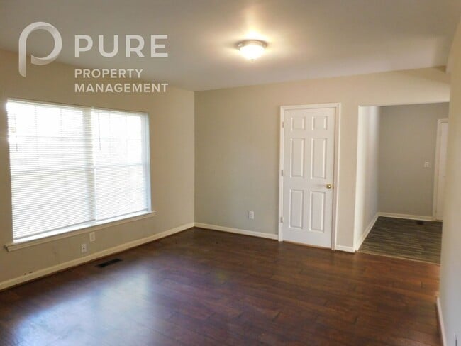 Building Photo - 5208 Highland Ave