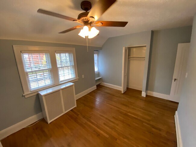 Building Photo - 2975 Claremont Rd