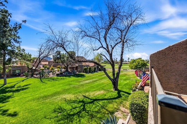 Building Photo - 7340 N Vía Camello Del Norte