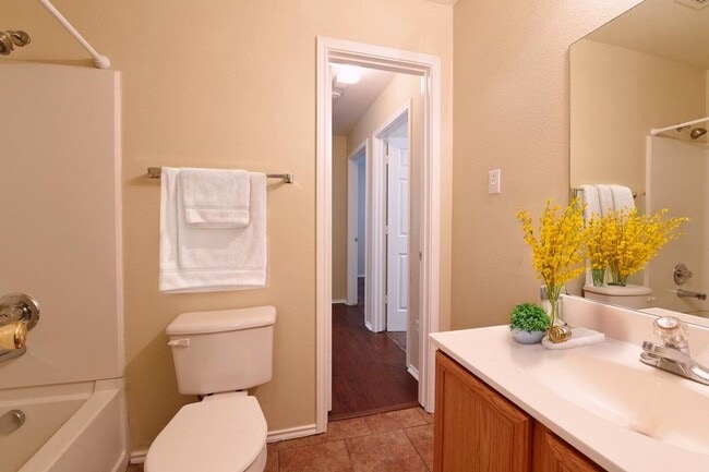 Building Photo - FRESHLY PAINTED  | ONE STORY  |  OPEN CONCEPT  |  GREAT LOCATION: 1604 & SHAENFIELD