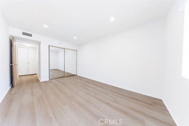 Building Photo - 465 Ivy St