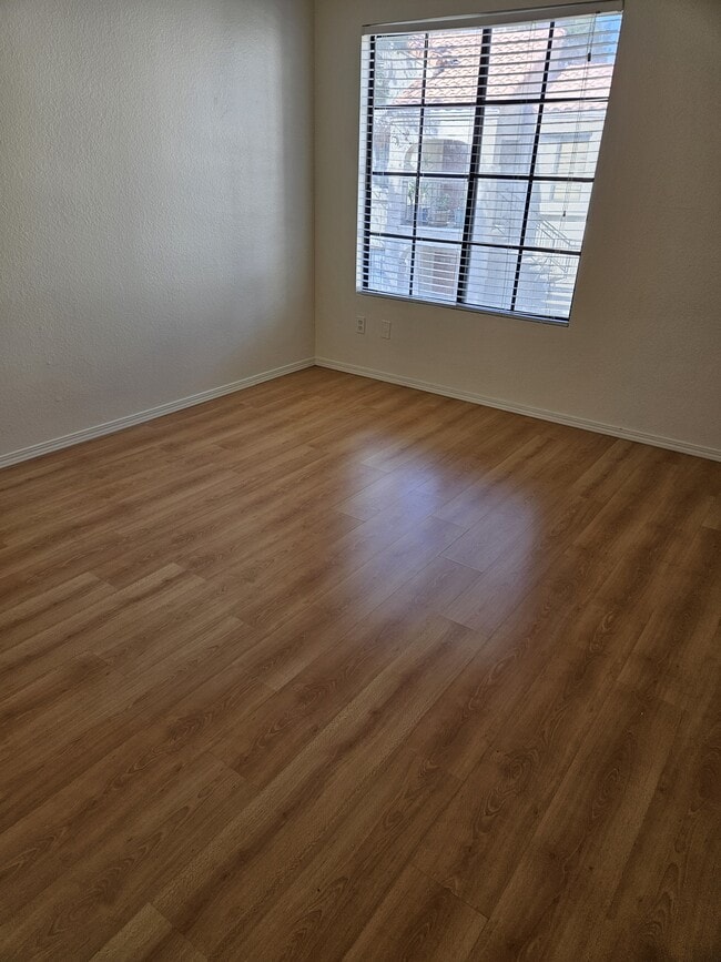 Building Photo - 4713 Nara Vista Way