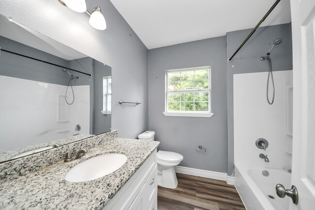 Building Photo - 221 3rd St N