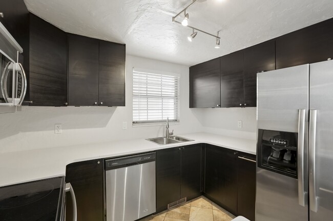 Building Photo - Stunning Renovated 1 bedroom in WillowRidge