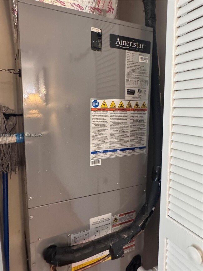 Building Photo - 361 Collins Ave