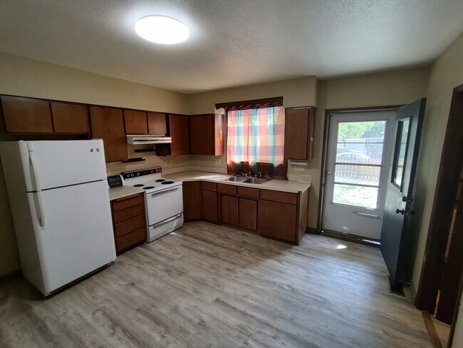 Building Photo - 209 Harrison St