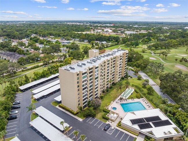 Building Photo - 2621 Cove Cay Dr