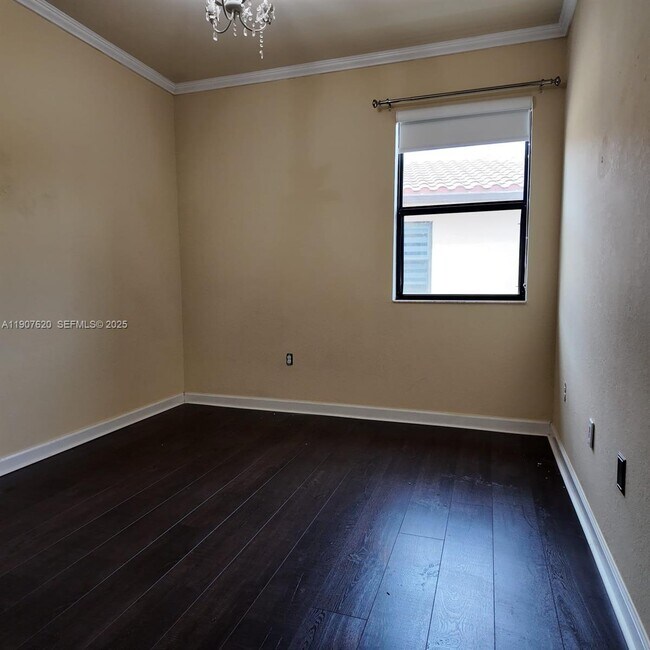 Building Photo - 8618 W 33rd Ave