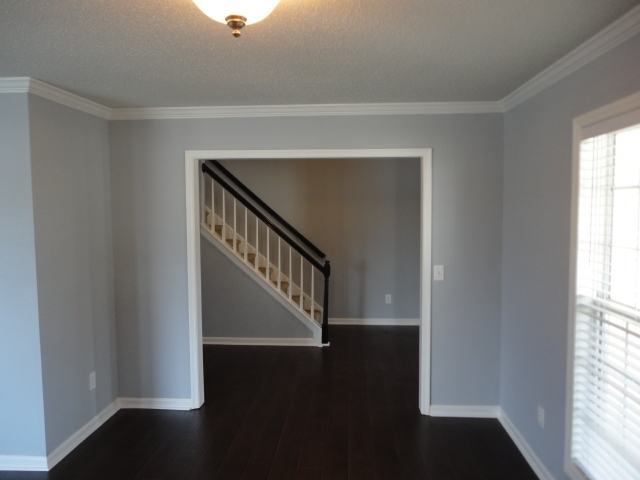 Building Photo - 125 Medford Cir