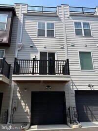 Building Photo - 7373 Arlington Blvd