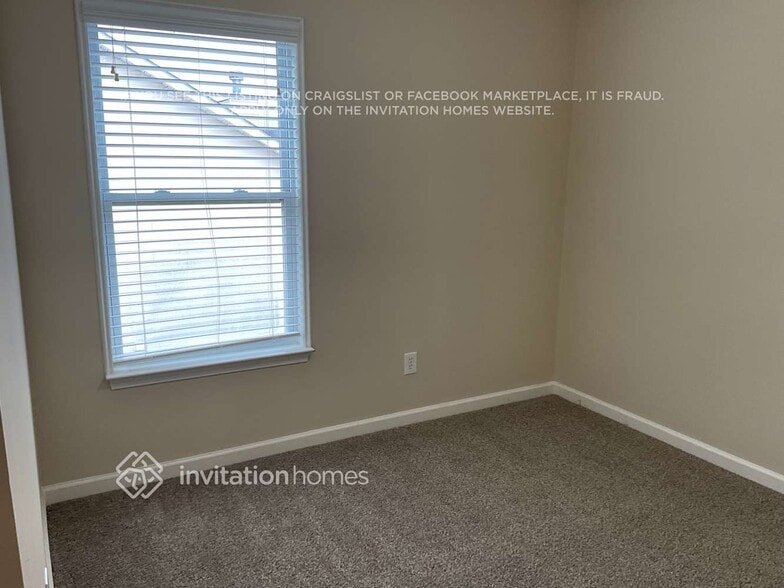Building Photo - 4015 Pointe Vecchio Cir
