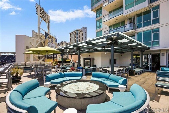 Building Photo - Ballpark View Condo at The Legend!