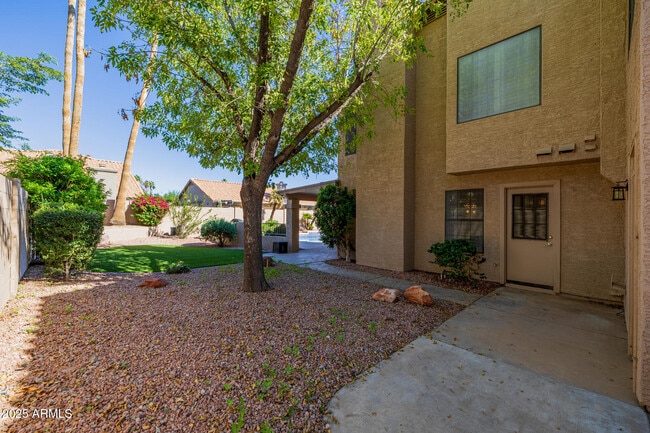 Building Photo - 16809 S 33rd Way