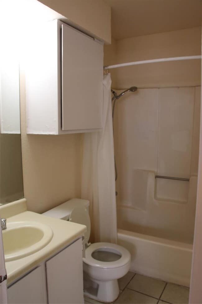 Building Photo - 9603 Nightjar Dr
