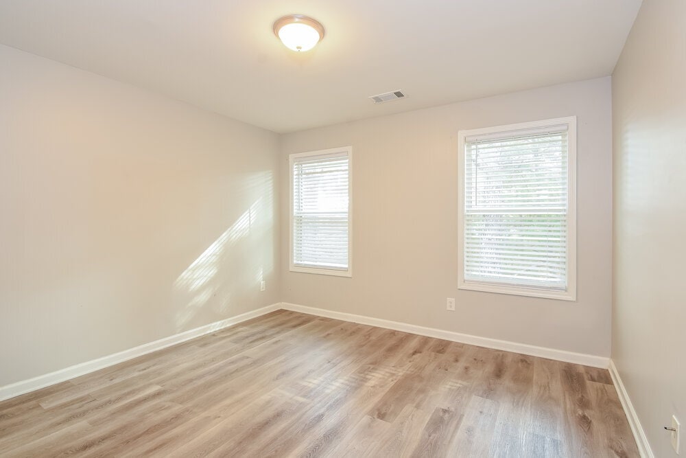 Building Photo - 1521 Lily Valley Dr