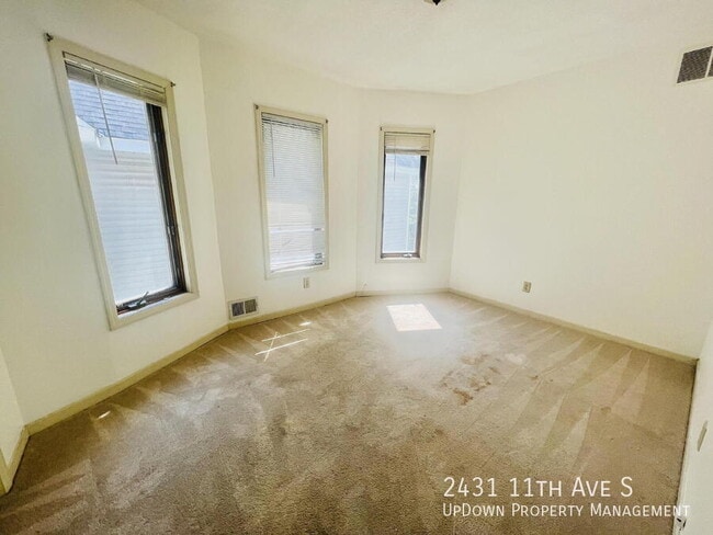 Building Photo - 2431 11th Ave S