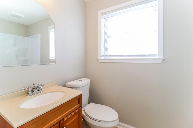 Building Photo - 6505 Deermont Dr