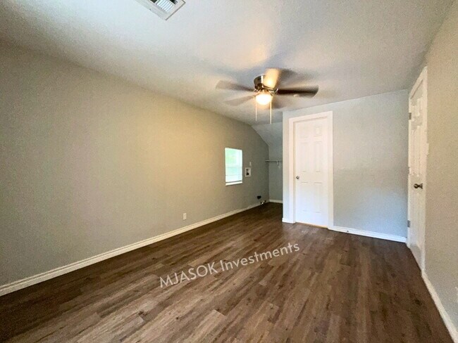 Building Photo - 3-Bed, 2-Bath Home Minutes from Fort Sill