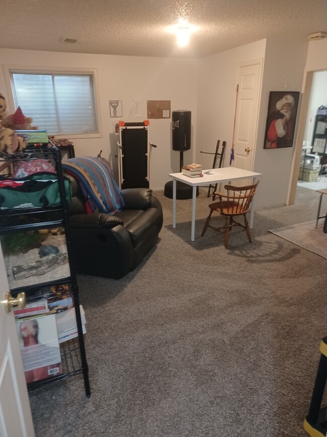 Building Photo - 3000 Regatta Ln