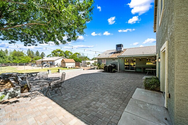 Building Photo - 6634 N 176th Ave