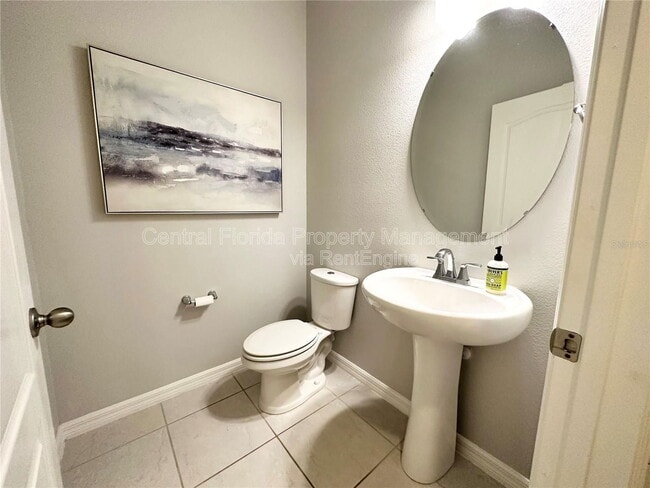 Building Photo - 122 Zamora Pl