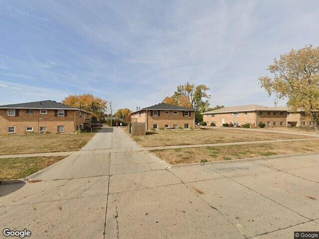 Building Photo - 114 NW College Ave